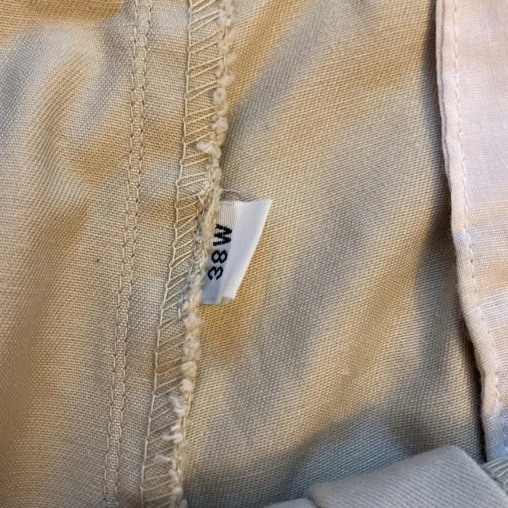 Bugle Boy Shorts Double Pleat Comfortable Fit Durable Construction Khaki M 38W - Picture 4 of 4